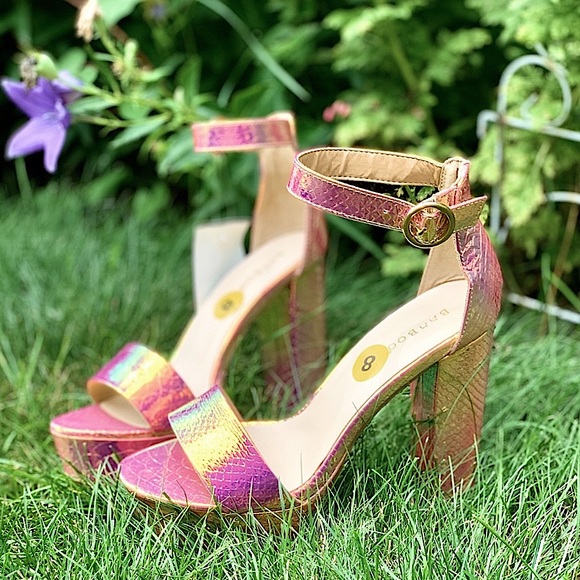 Dollskill x Bamboo Iridescent Platform Block Heel - Picture 15 of 16